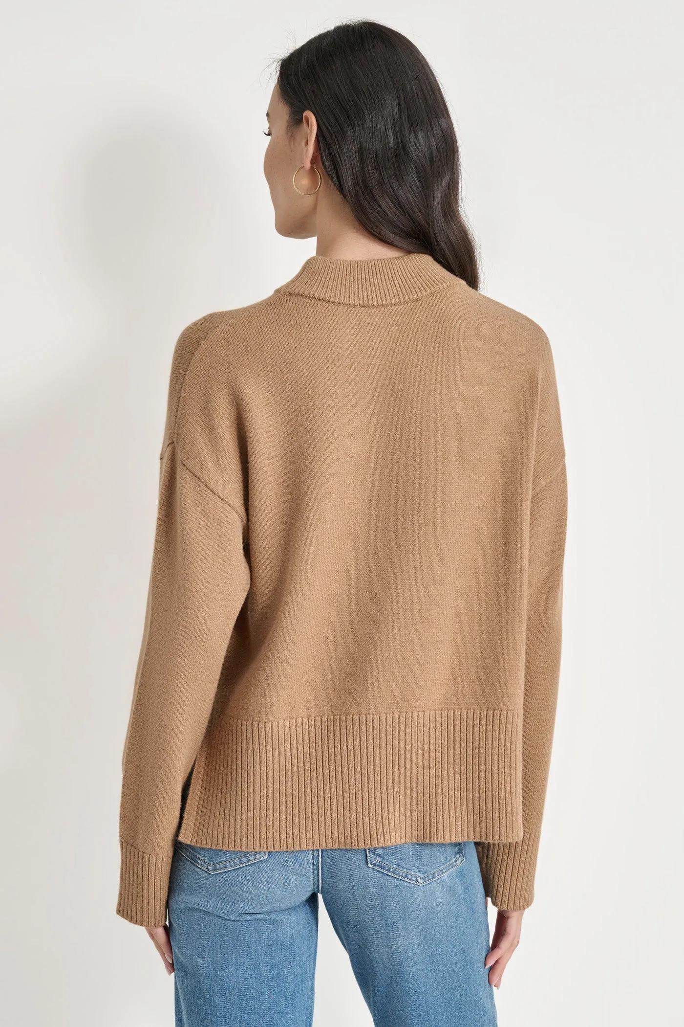 MOCK NECK HIGH LOW SWEATER