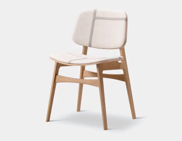 Søborg Wood Base Front Upholstered