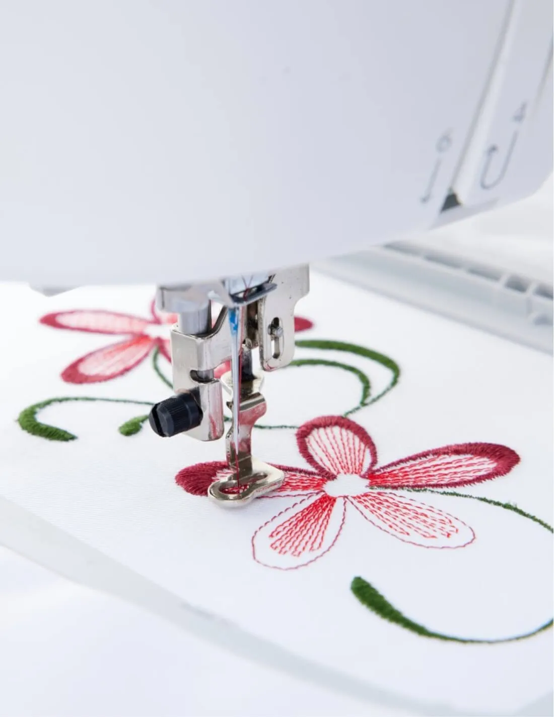 Singer SE9185 - Sewing, Quilting and Embroidery machine with WIFI, colour touchscreen. Latest 2025 model